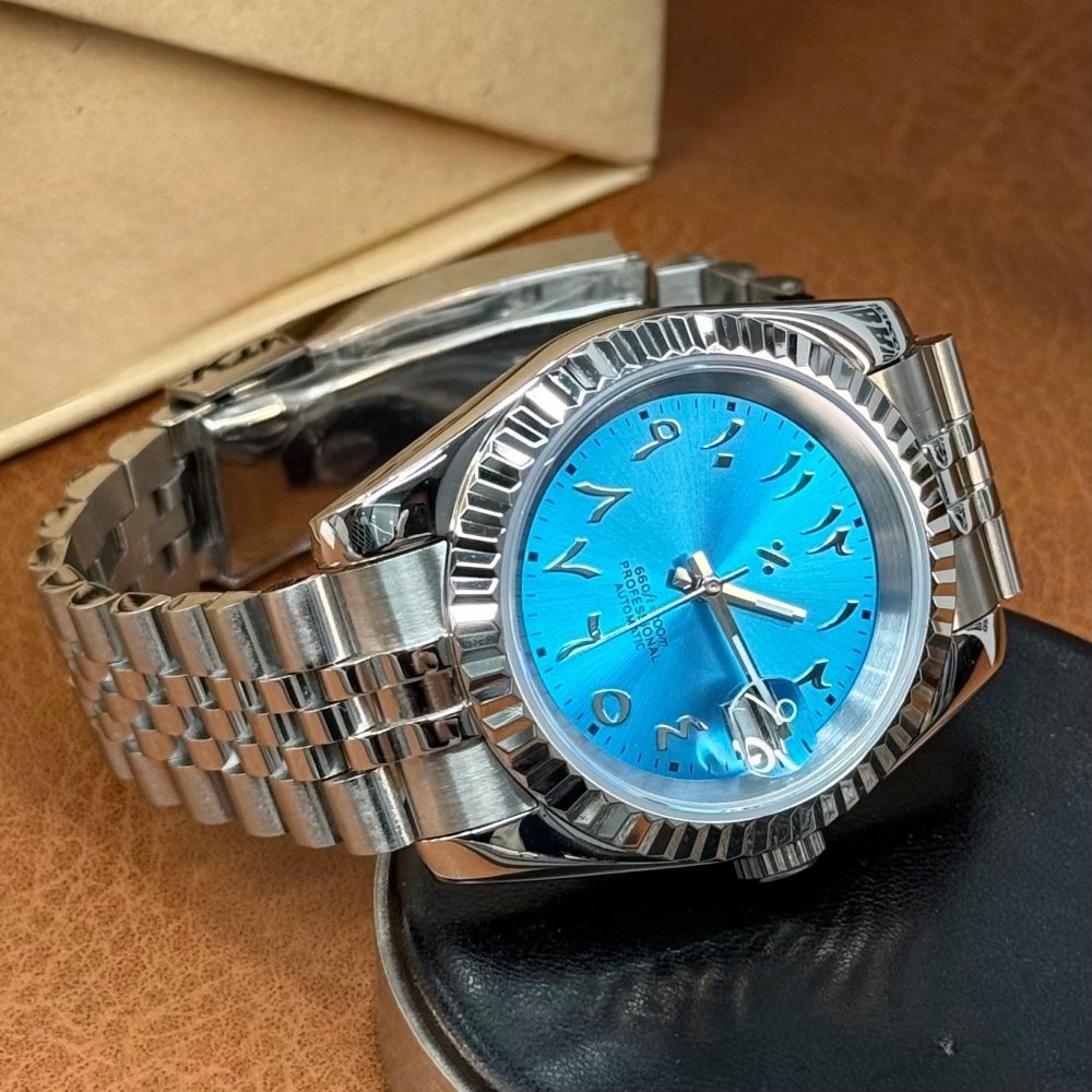 CLASSIC | Ice Blue Arab Dial NH35 - WATCH MODS