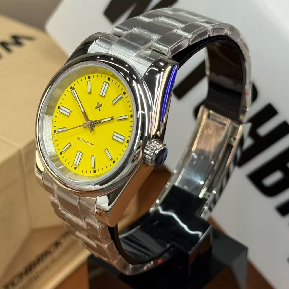 CLASSIC | Sunburst Yellow Automatic NH35 - WATCH MODS