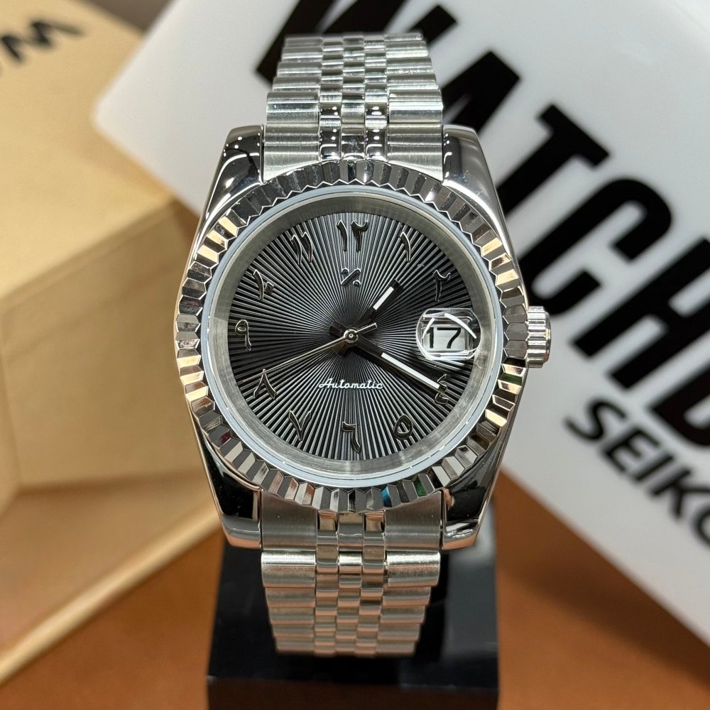 CLASSIC | Black Arab Dial NH35 - WATCH MODS